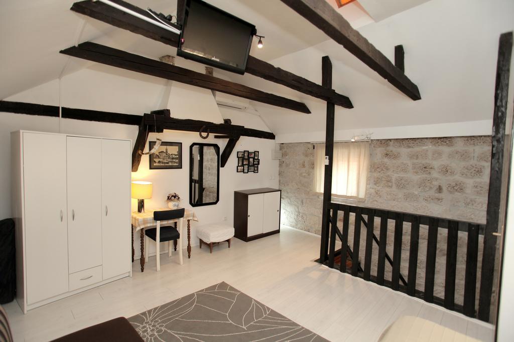 Apartment Tragurium Trogir Eksteriør billede