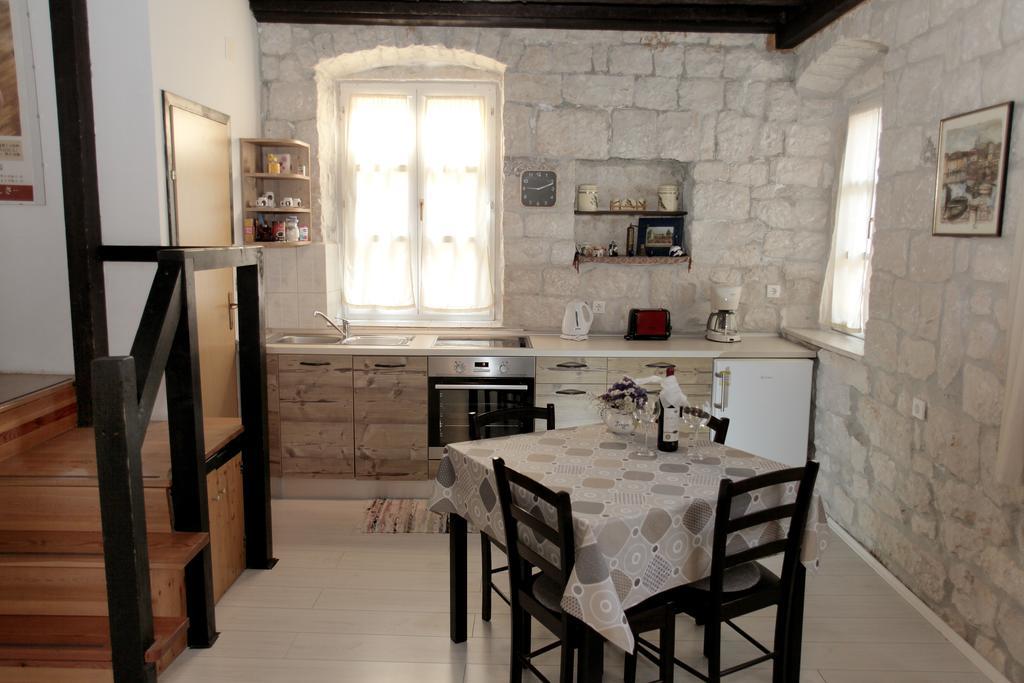 Apartment Tragurium Trogir Eksteriør billede